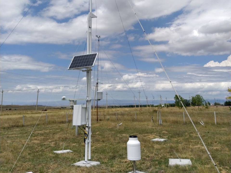 MicroStep-MIS | Tiltable Aluminum Meteorological Mast (10 m)