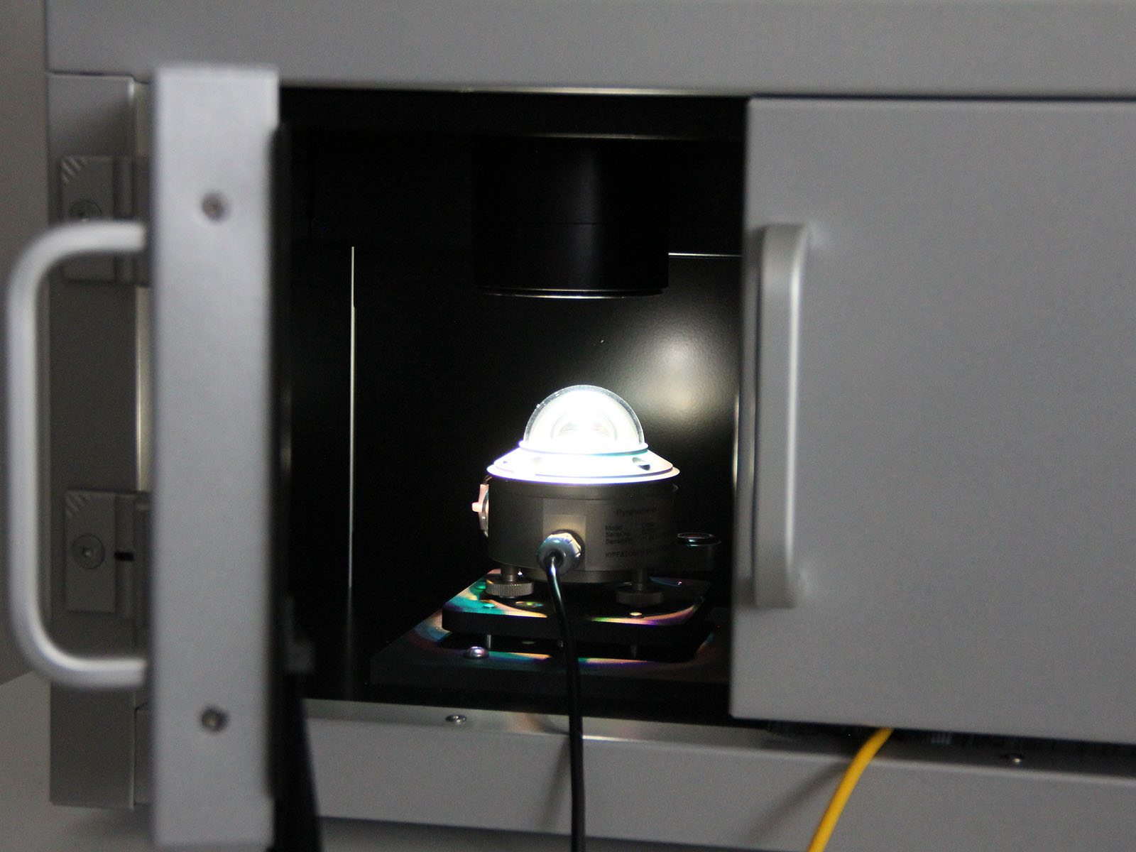 MicroStep-MIS | SolarWell Pyranometer Calibrator